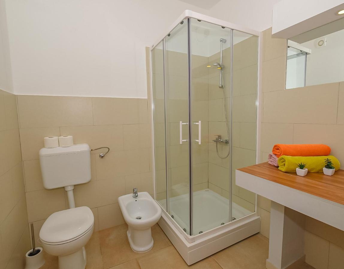Apartmani Nina Rovinj Bagian luar foto